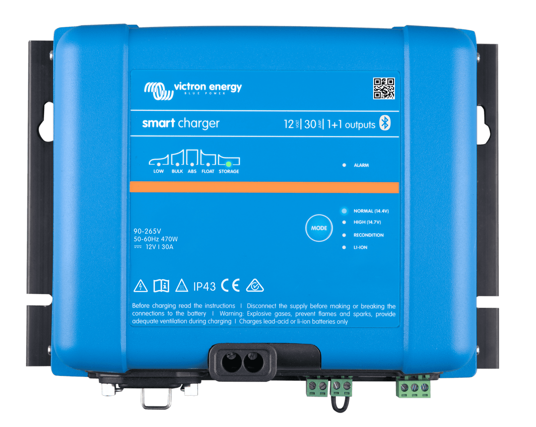 Smart IP43 Charger 12V 30A 11 outputs top 1