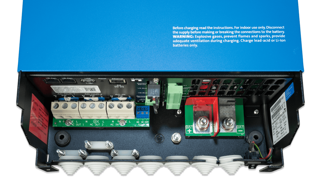 Multiplus-II 24V 3kVA 70-32 230V GX connections-top