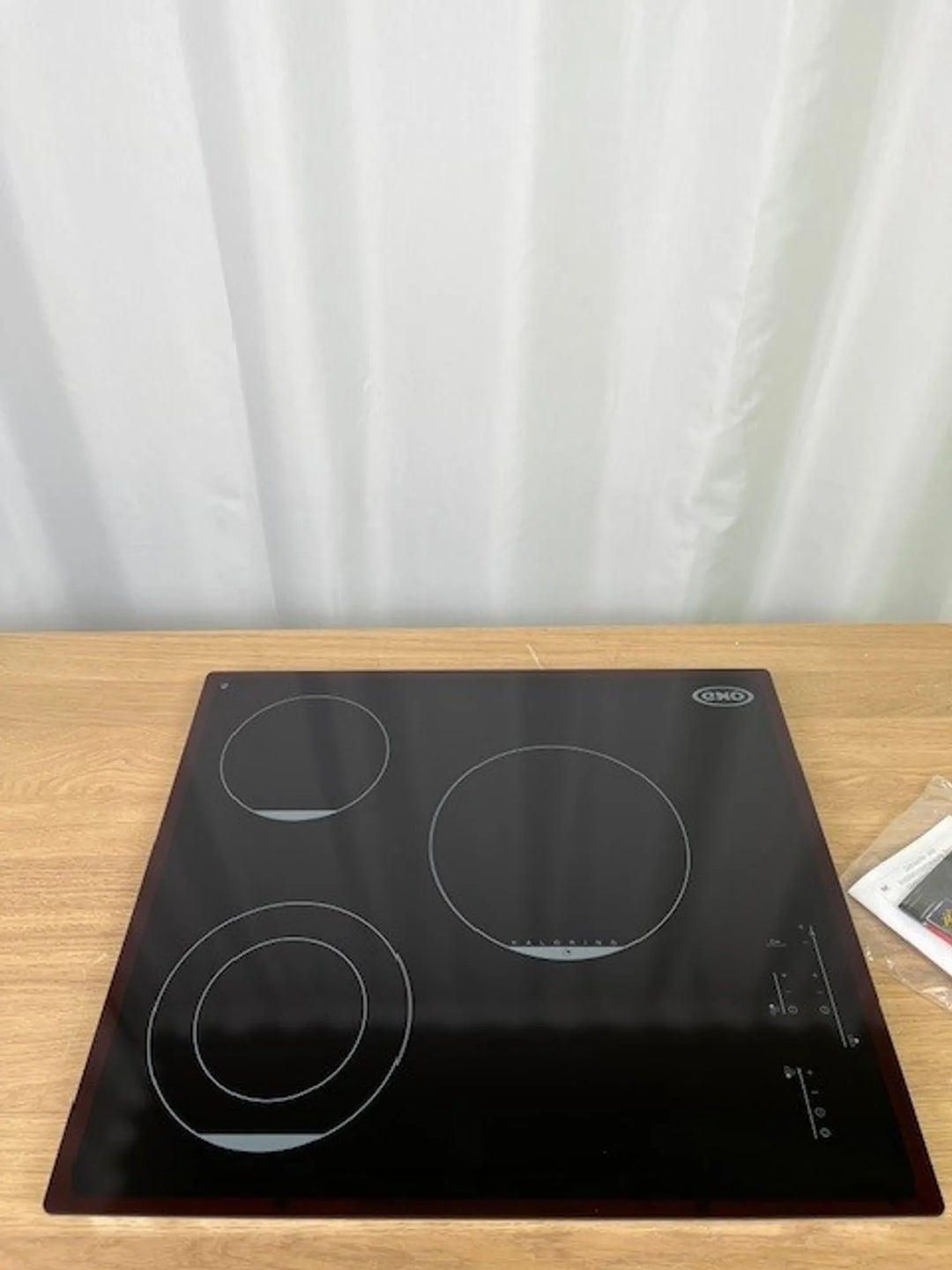 B0072   Keramisk häll. 3 zoner  42423 