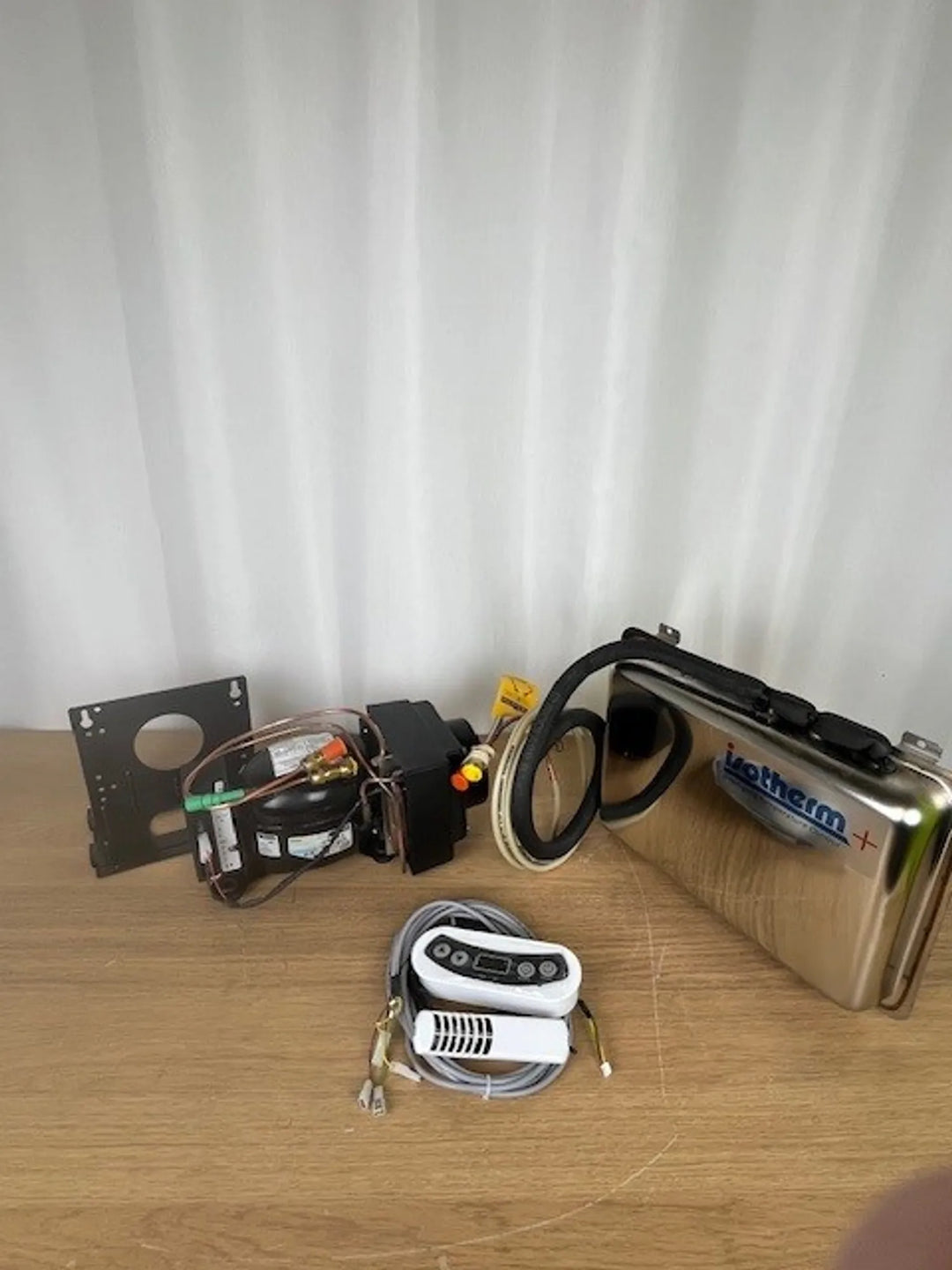 B0117 Isotherm ITC 3701  Aldrig användmonterad