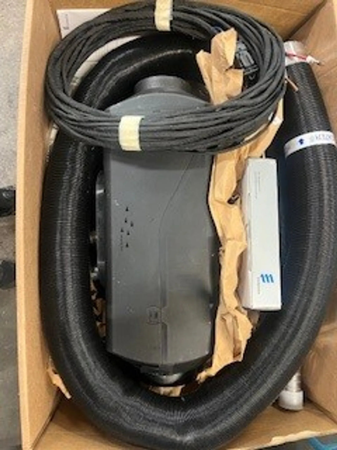 B0121 Airtronic 3 D6 12V Butiksats ca100h 