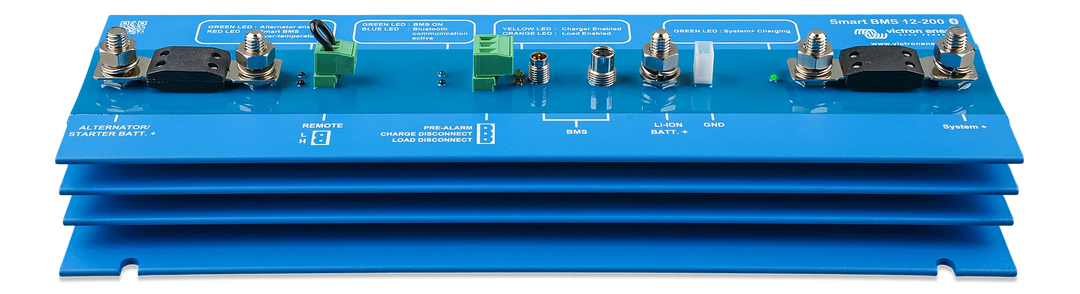 BMS210055000_Smart BMS 12-200 front-angle