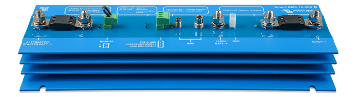 BMS210055000_Smart BMS 12-200 front-angle