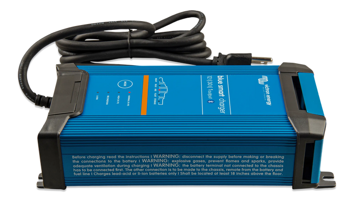 Blue Smart IP22 Charger 12V 30A 1 120V side1