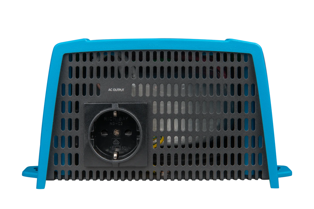 Inverter 12V 1200VA VE.Direct 230V side_socket