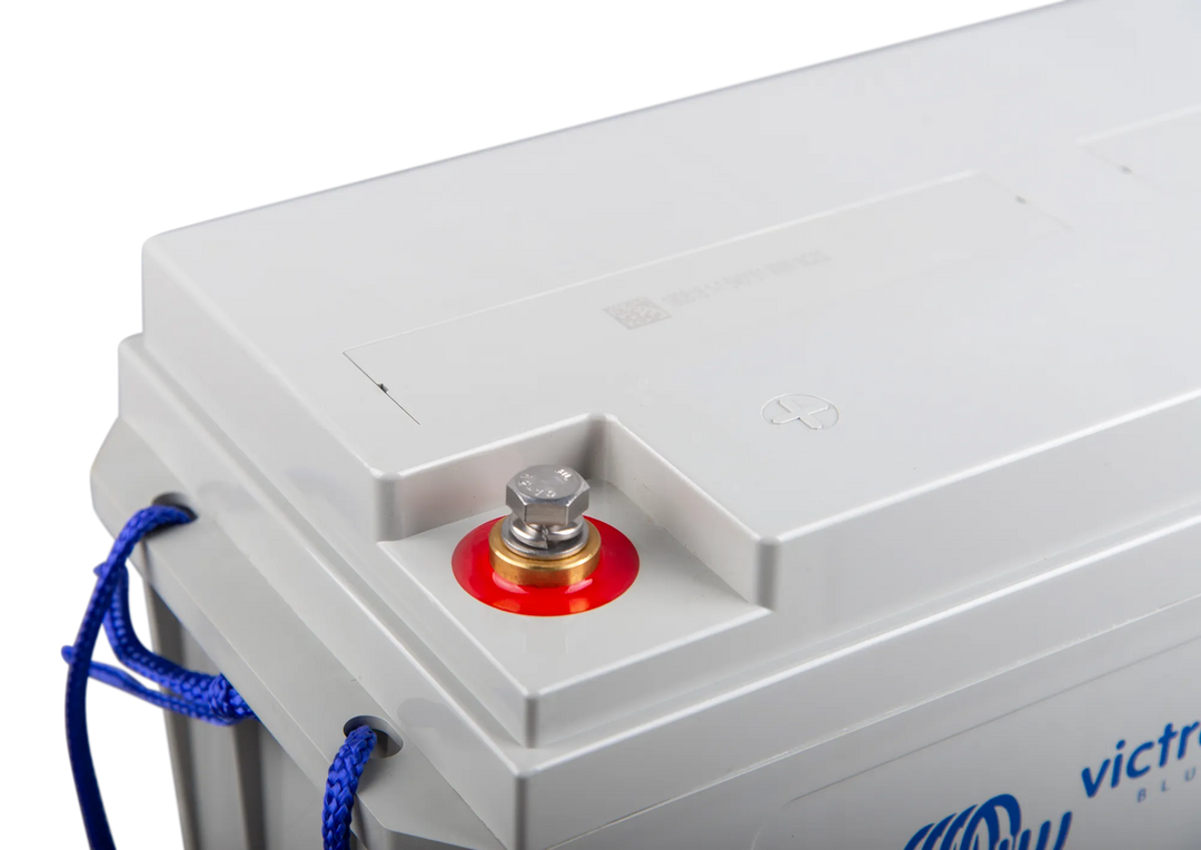 Lead Carbon Battery 12V-106Ah M8 close-up