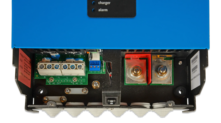 PMP122200000_MultiPlus 12 2000VA 80 230V bottom_open4 1