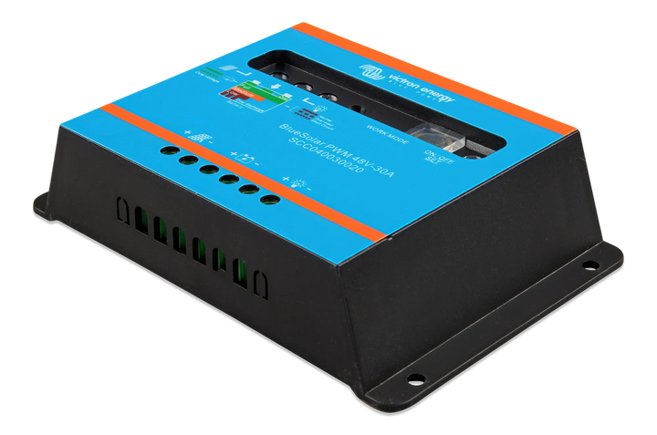 SCC040030020_BlueSolar PWM-Light Charge Controller 48V-30A left