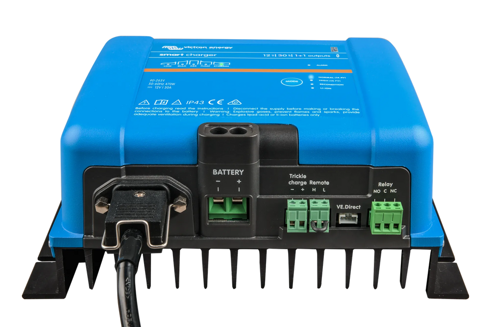 Smart IP43 Charger 12V 30A 11 outputs front-angle 1