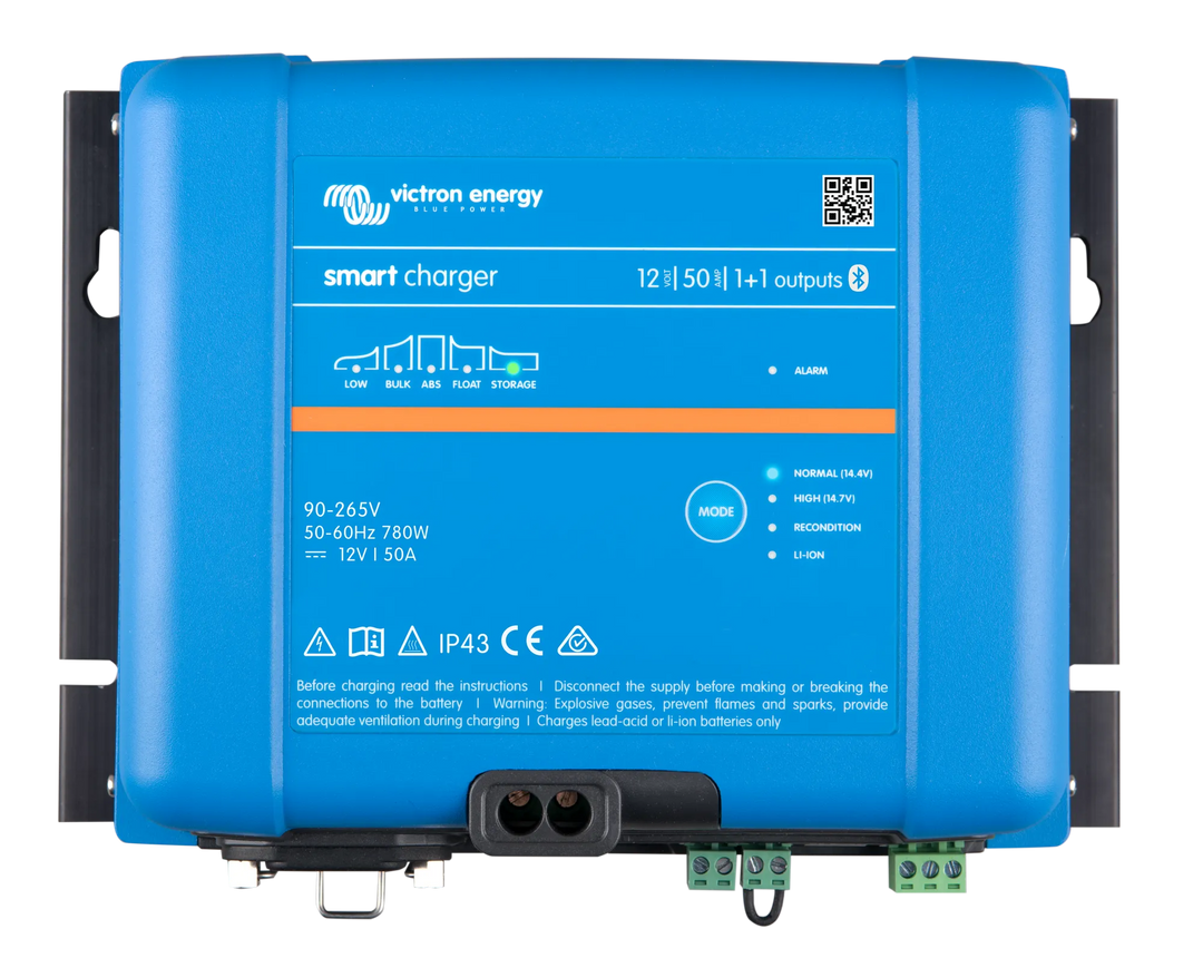 Smart IP43 Charger 12V 50A 11 outputs top
