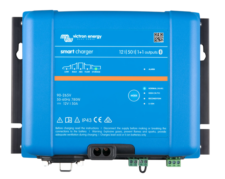 Smart IP43 Charger 12V 50A 11 outputs top